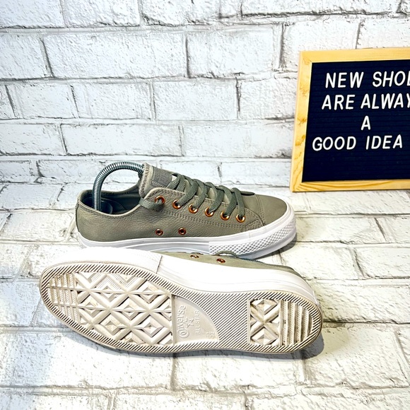 🍀Chuck Taylor All Star Leather Platform Sneaker - Picture 4 of 10